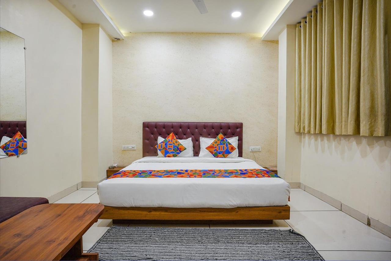 Fabhotel Sukh Vilas Indore Esterno foto